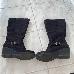 black zip up boots